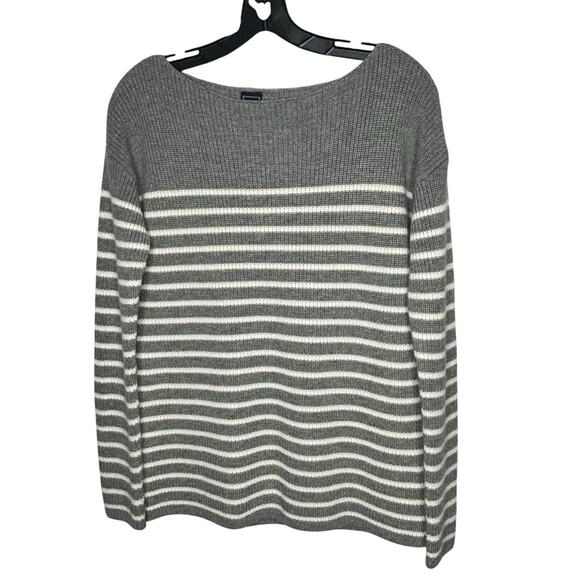 Gap Merino Wool Blend Gray & White Striped Pullover Sweater Size Medium New - Picture 1 of 7